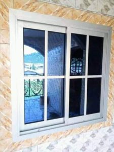 fenêtre sur mesure à Savigny-Poil-Fol